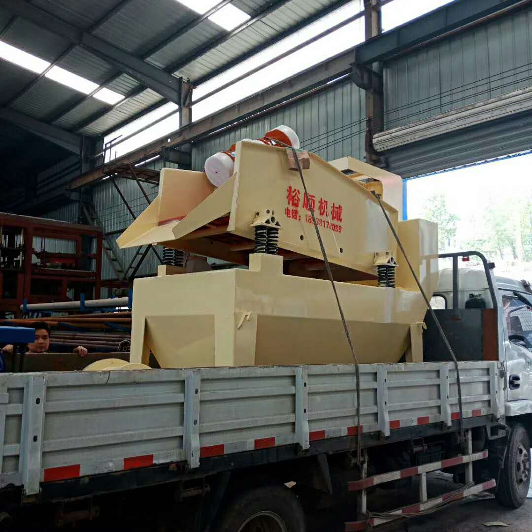 2018年4月17日發(fā)往漯河的細砂回收機